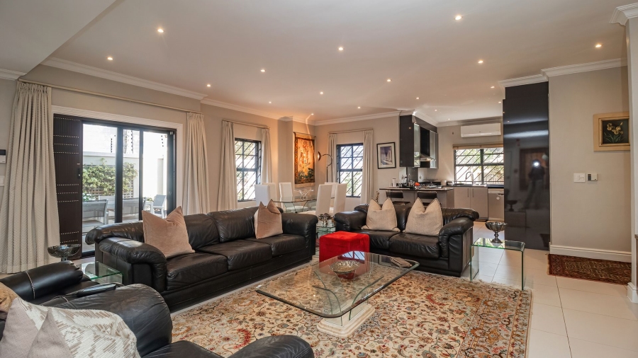 To Let 3 Bedroom Property for Rent in Claremont Upper Western Cape